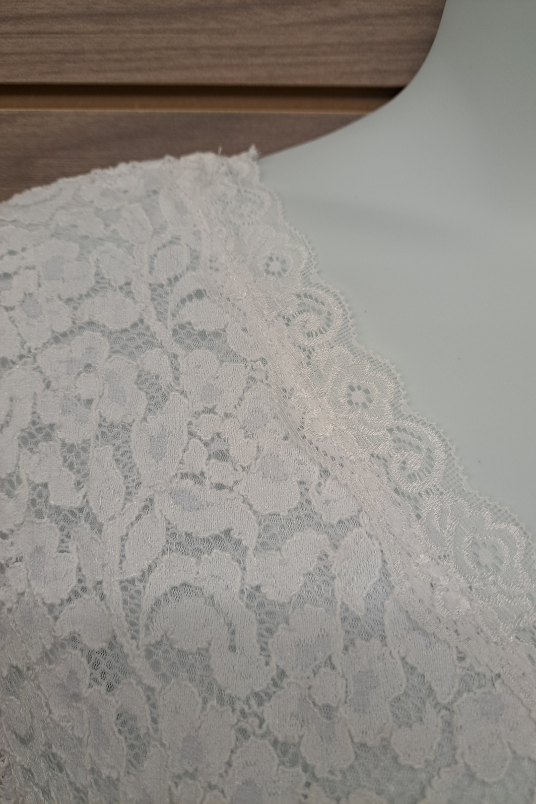 All lace blouse with undershirt bodice