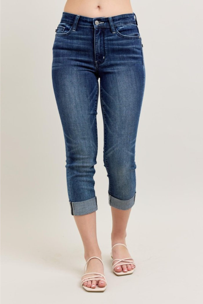 Dark Wash Cuffed Capri Judy Blue