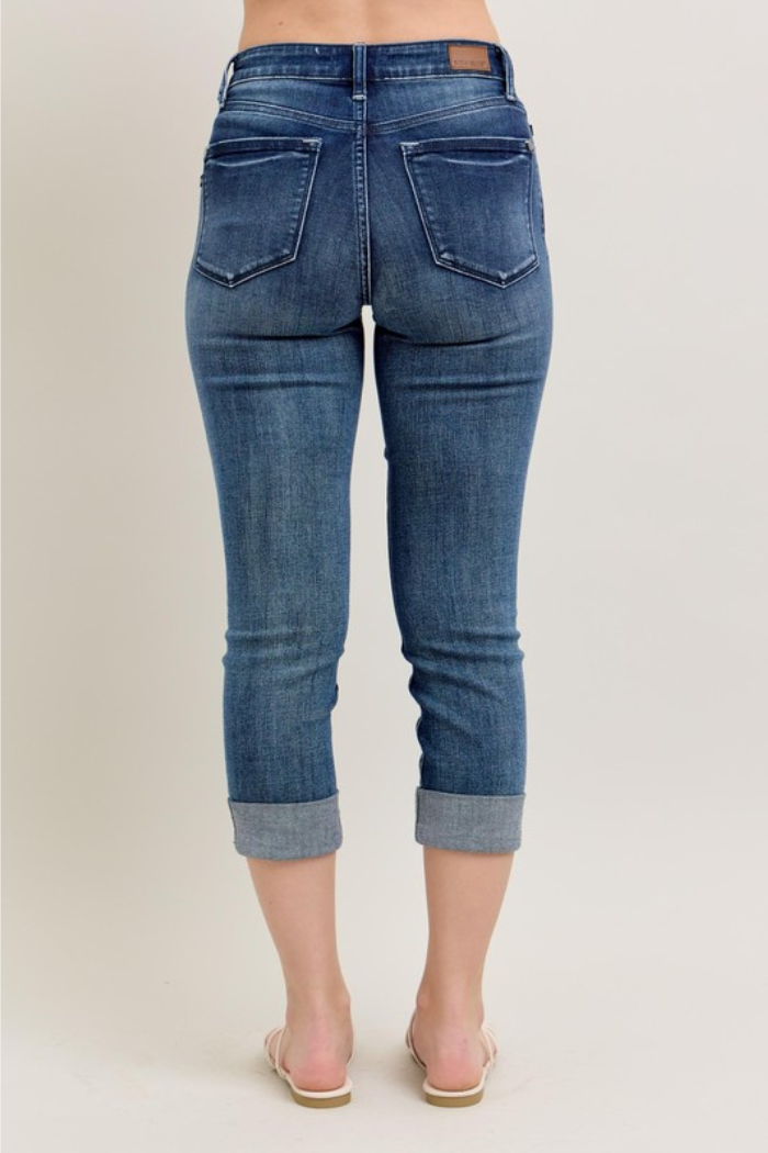 Dark Wash Cuffed Capri Judy Blue