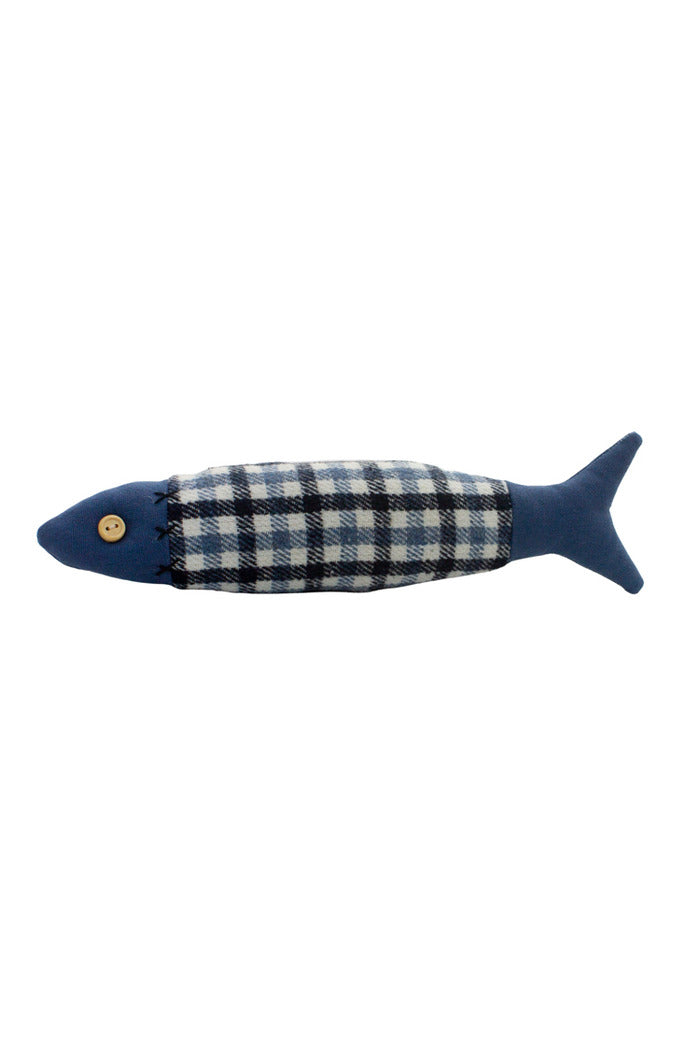 Small pillow fish