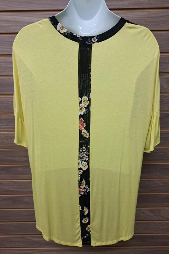 Plus Short Sleeved Floral Color Block