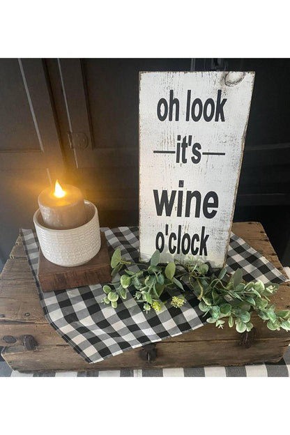 Oh Look It'S Wine O'Clock