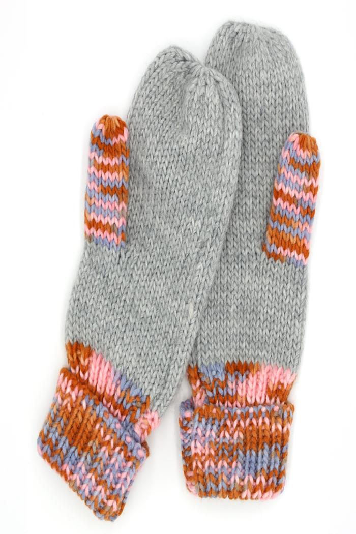 MULTICOLOR CUFF AND THUMB FLEECE MITTENS