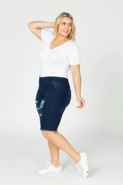 Plus Size Pull-On Super Stretch Distressed Bermuda Short