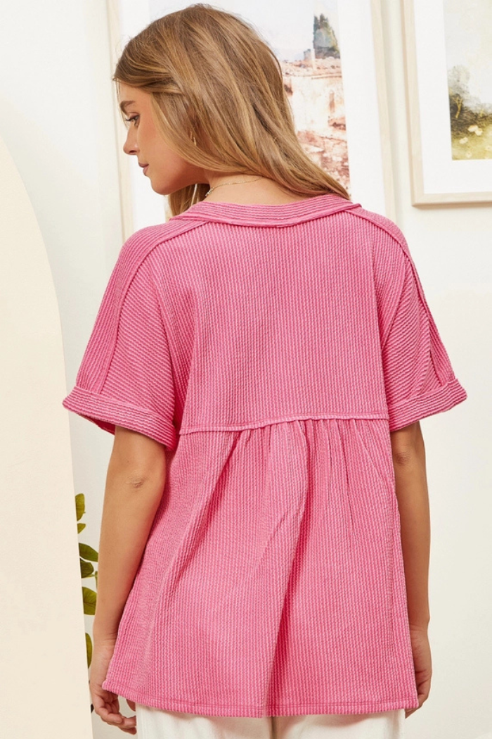 Shirred knit blouse in pink with versatile everyday style