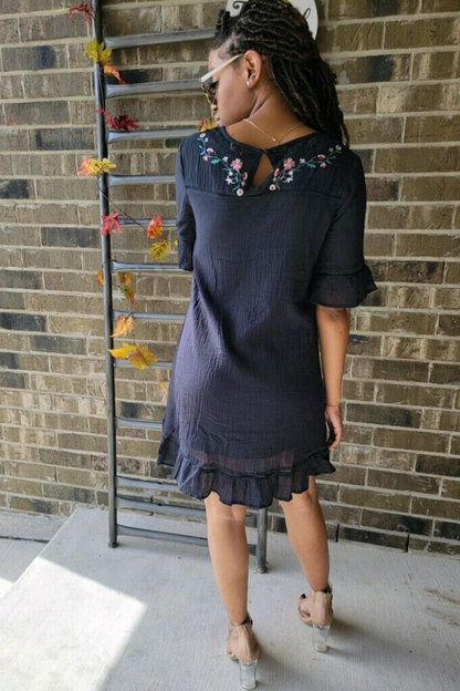 Black embroidered and lace short sleeved dress