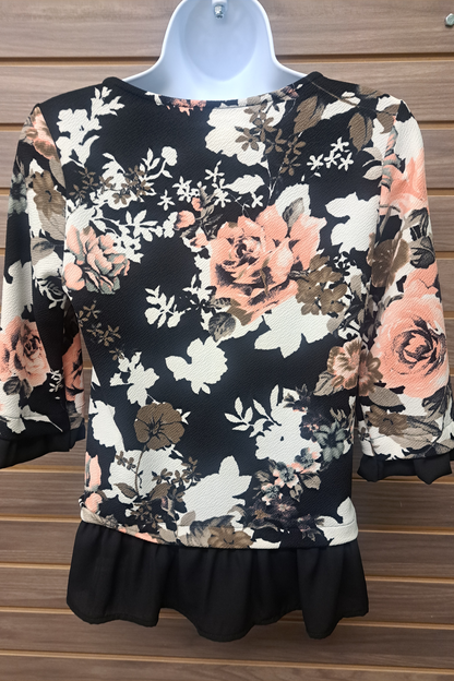 Blk floral 3/4 sleeve ruffle bottom