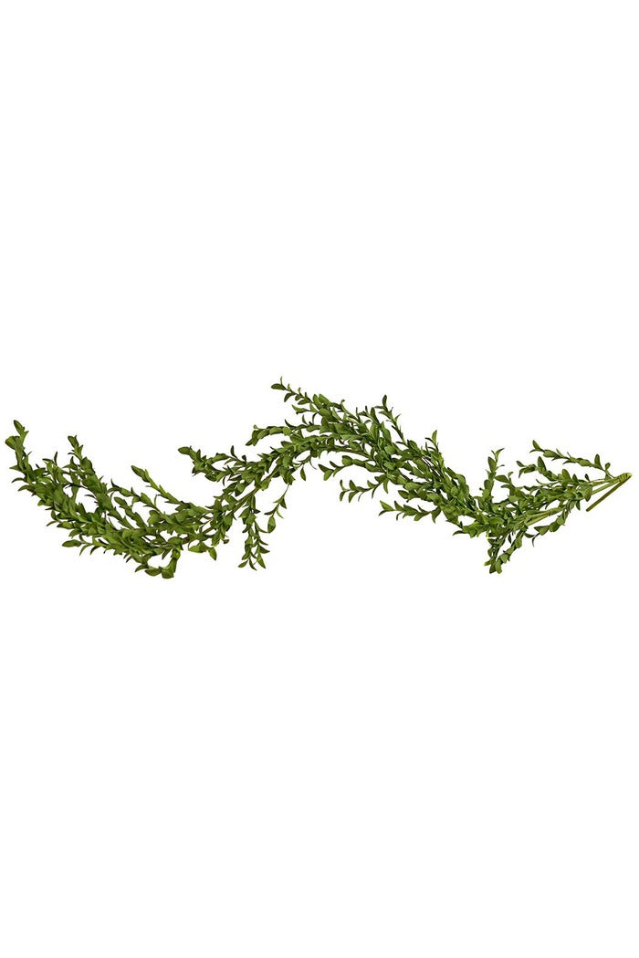 Boxwood Garland