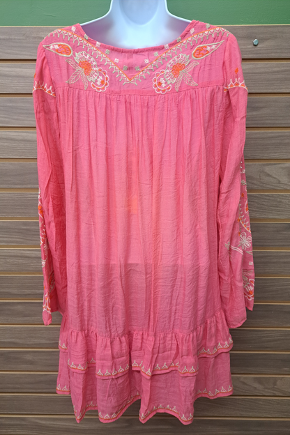 Dress Pink embroideRed ruffled