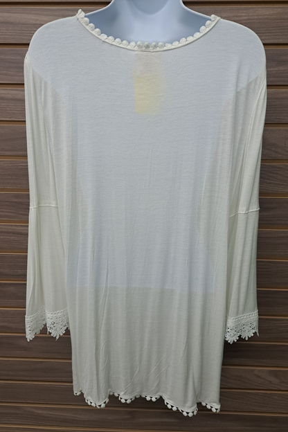 Ivory plus top w/lace tunic