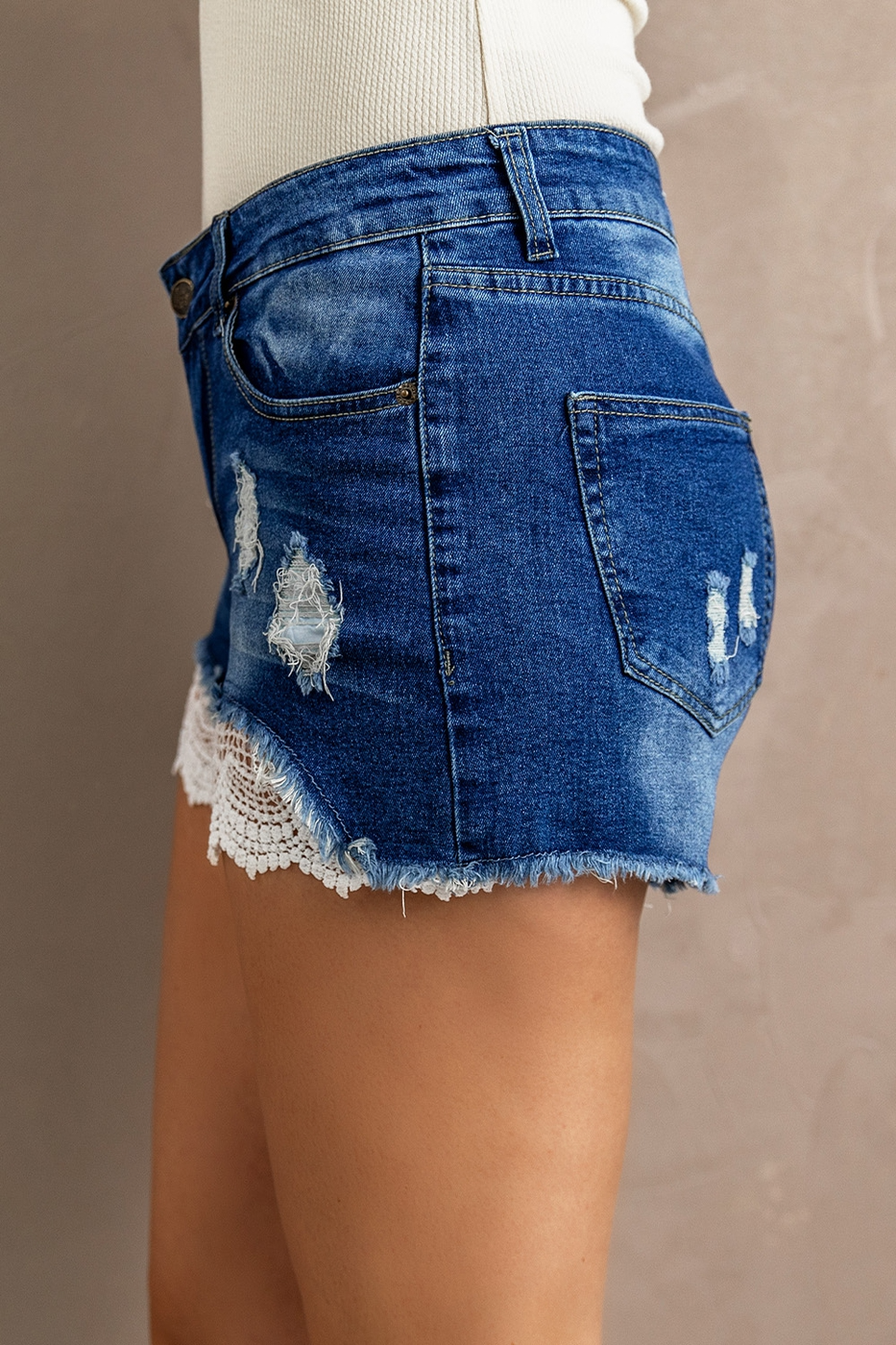 Lace Splicing Distressed Denim Short